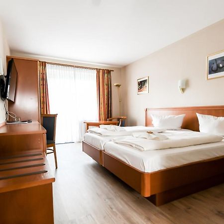 Hotel Blutenburg Munich Exterior photo