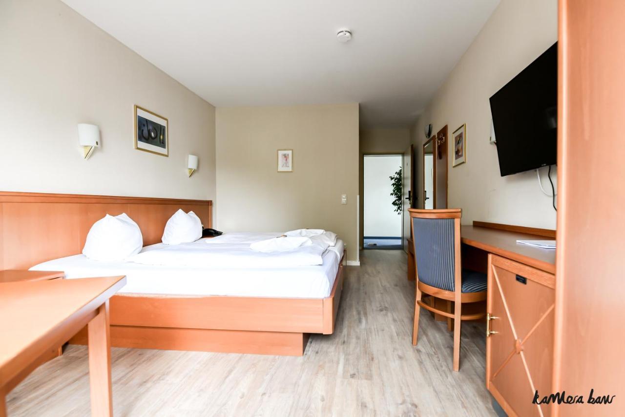 Hotel Blutenburg Munich Exterior photo