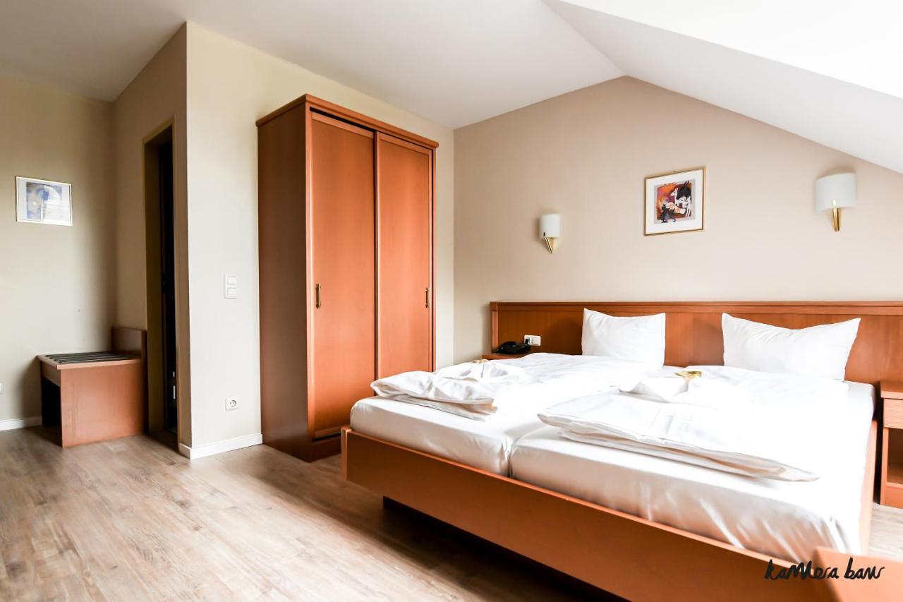 Hotel Blutenburg Munich Exterior photo